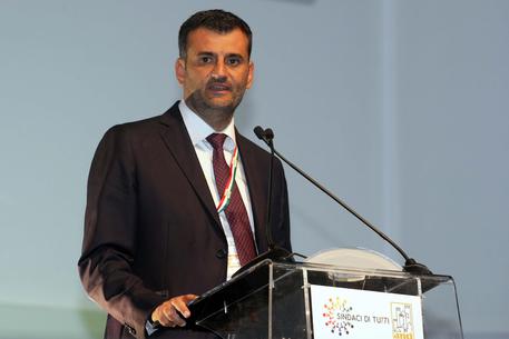 ++ Anci: Decaro eletto presidente ++