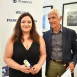 Ermanno Guerra premia Giovanna Basile – ph Pino Izzo