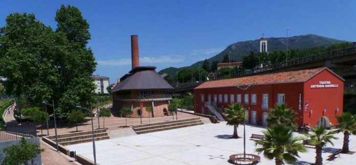 41340195_2110745988944668_4537994790628753408_n