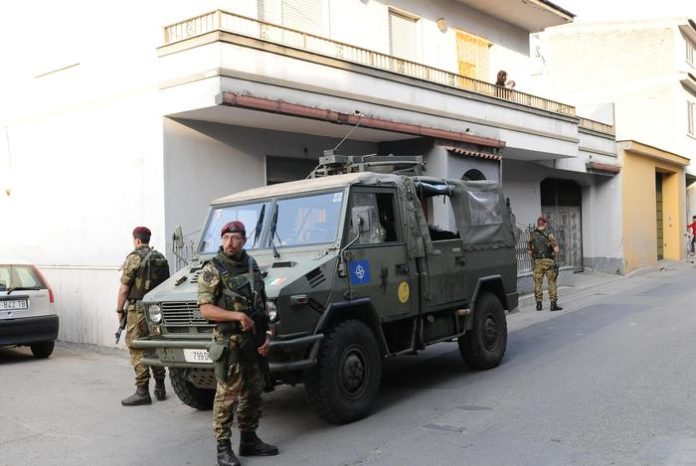CAMORRA: DAI VESPRI A NAPOLI,QUANDO ARRIVA L'ESERCITO