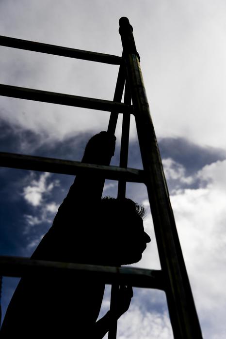 Lavoro: sindacati edili, rafforzare controlli sicurezza