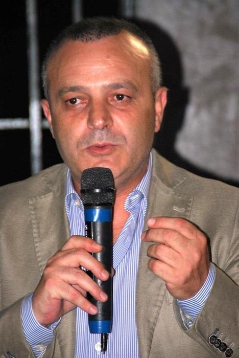 bb6bdfc840720294ede42d29b7d51749