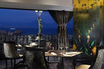 L’incanto di Napoli: dieci indirizzi per mangiare e bere bene