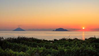 Viaggio all’Eolie: 5 indirizzi alla scoperta dell’arcipelago vitivinicolo