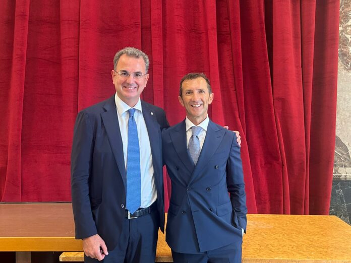 foto evento commercialisti presidente nazionale de Nuccio e presidente Salerno Soave