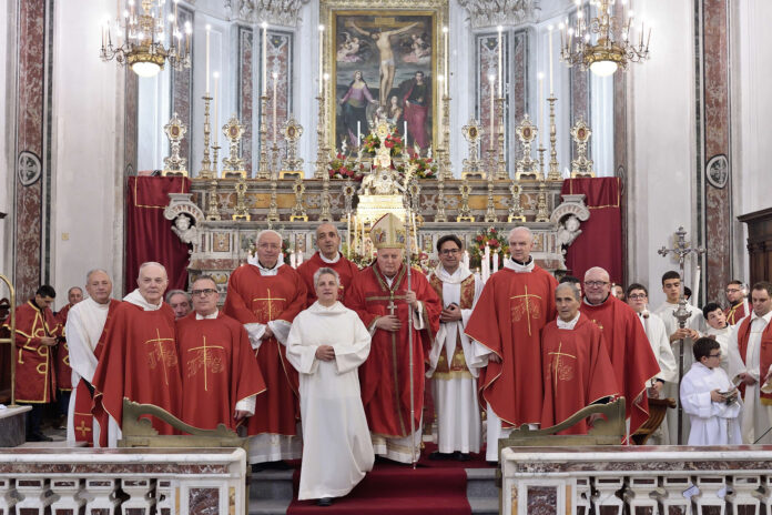 04a06882-96fa-4bd1-a3ce-94daa333b1e3