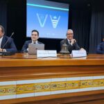 TAVOLO RELATORI VITALE