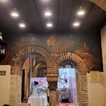 archetti con dipinto di Tafuri