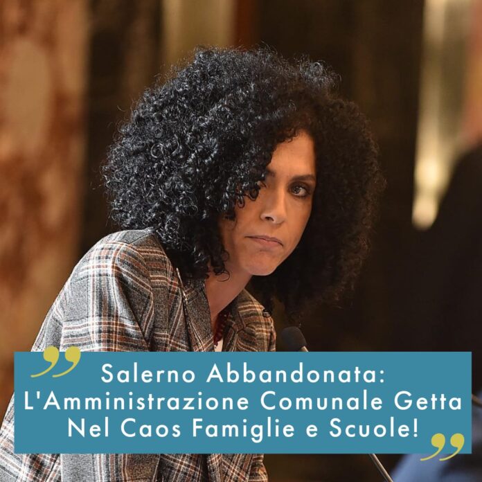 ClaudiaPecoraro-M5S Claudia Pecoraro Movimento 5 Stelle Salerno