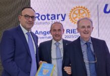 La storia della rinomata “Pasticceria Romolo” raccontata da Remo Mazza al “Rotary Club Salerno Picentia”.