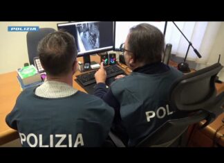 Furti delle borse dalle auto, due arresti della Polizia