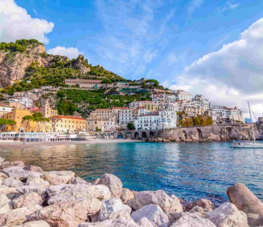 Amalfi, contributi economici straordinari per famiglie in difficoltà