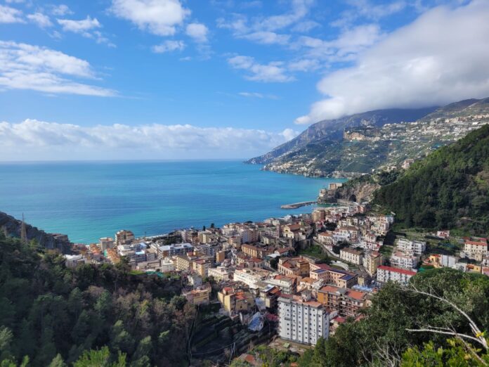 26421848251O__OComunediMaiori-Panoramacittinvernale-orizzontale1