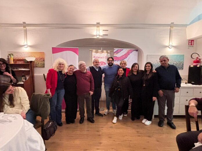 gruppo cena al buio copia