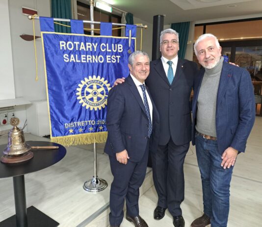 La storia e la mission della “Sartoria Isaia” e della “Fondazione Isaia” di Napoli raccontata da Massimiliano Isaia e Tommaso D’Alterio al “Rotary Club Salerno Est”.
