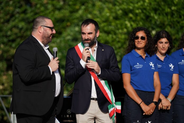 Regata_Storica_Pisa_2026_-_Presentazione_equipaggi_-_Amalfi_(Sindaco_Daniele_Milano)_03
