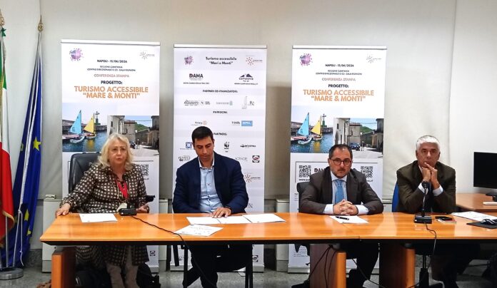 da_sx._I._Esposito_(Pres._Cosy_for_you),_V._Lepre_(Cosy_for_You),_V._Maraio_(Ass._Turismo_Regione),_S._Consiglio_(Pres._Fondaz._Con_il_Sud)