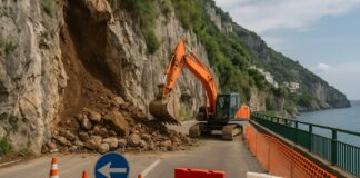frana a Positano