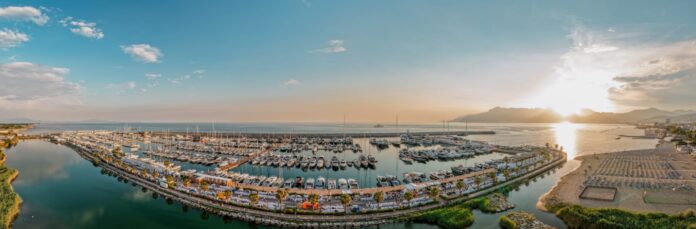 marina_d'arechi_port_village_salerno