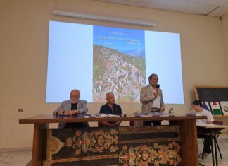 Un viaggio tra i borghi abbandonati e le meraviglie sconosciute della Campania con lo scrittore e fotografo Roberto Pellecchia grazie all’incontro organizzato dal “Rotary Club Salerno Nord dei Due Principati” al Convento Francescano di Baronissi.