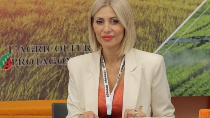angela_pisacane