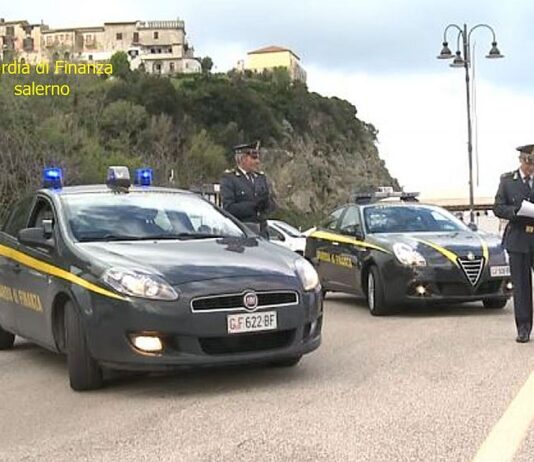 Abusi edilizi, GdF sequestra cantiere ad Agropoli