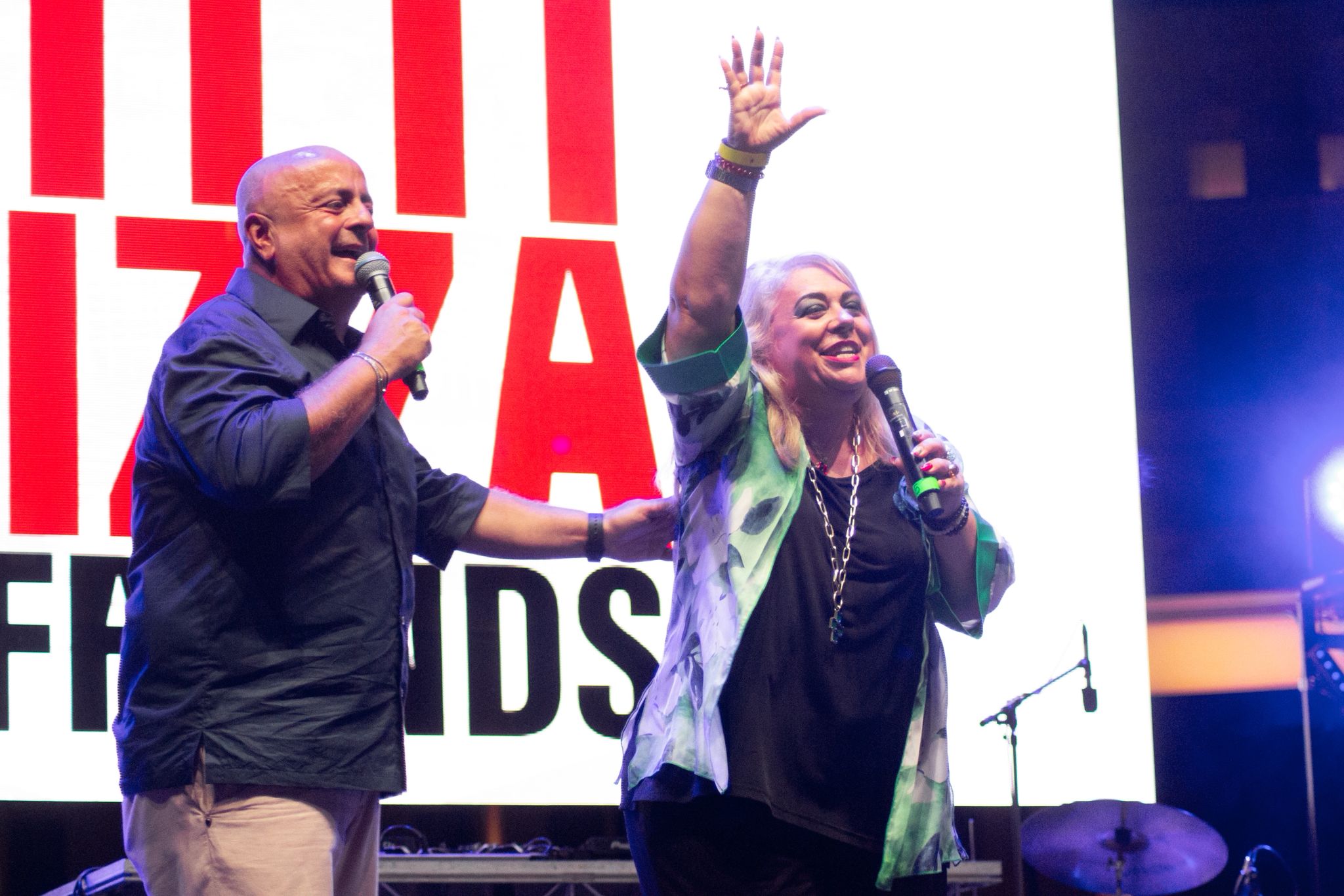 Piazza della Libertà a Salerno trasformata in villaggio della pizza e spazio musicale con artisti e pizzaioli
