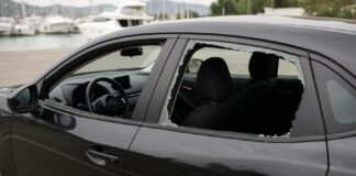 raid vandalico Marina d'Arechi