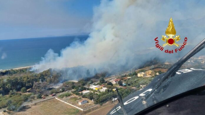 1790678004376_incendio_Eboli