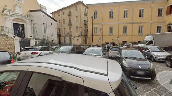 Largo-san-tommaso-daquino-salerno