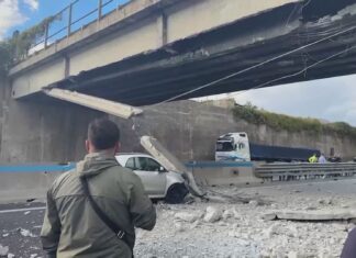 Cavalcavia danneggiato, ripristinata circolazione su Sa-Av