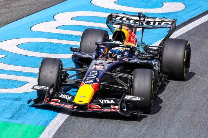 Formula 1, Verstappen vince gara sprint a Singapore davanti alle Ferrari – Rivivi la diretta