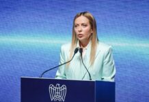 Meloni non molla la presa sull’energia, pressing su Ue per flessibilità: “Italia in Europa non per dire solo sì”