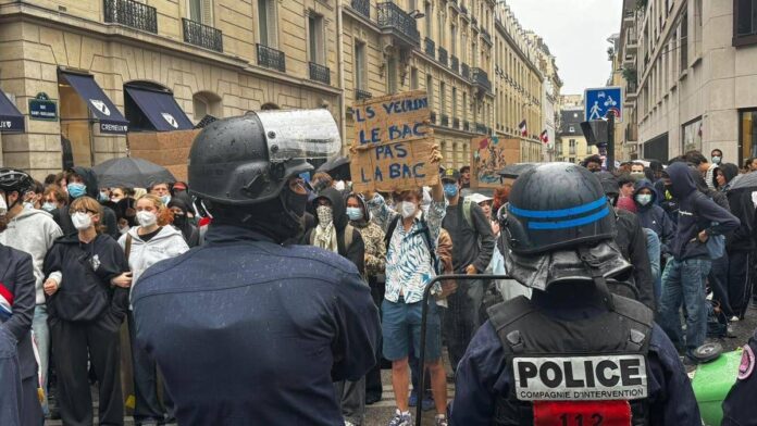Proteste in Francia, movimento studentesco divide la politica: governo accusa sinistra radicale di strumentalizzare la lotta