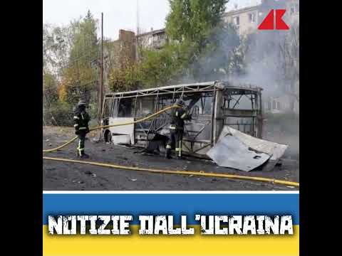 Raid russo su due autobus a Kramatorsk, Putin nomina ‘Armageddon’ – Notizie dall’Ucraina podcast