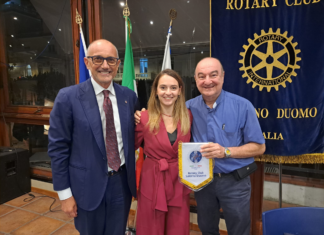 “Magnifica Humanitas” e Intelligenza Artificiale: la persona al centro dello sviluppo etico e tecnologico. Don Nello Senatore al “Rotary Club Salerno Duomo”.