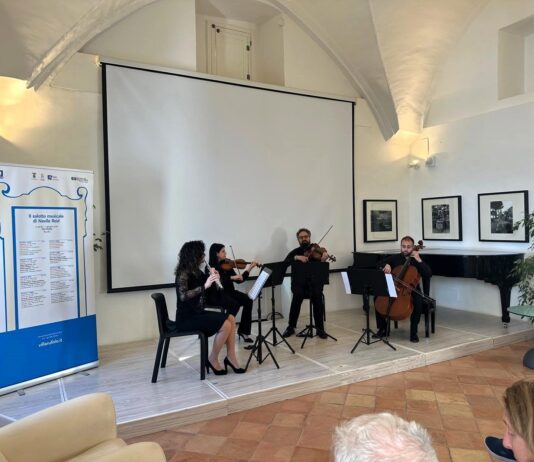 Salotto musicale Nevile Reid
