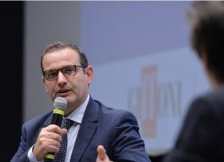 Emergenza rifiuti a Salerno, graduale ritorno alla normalità emergenza rifiuti Salerno