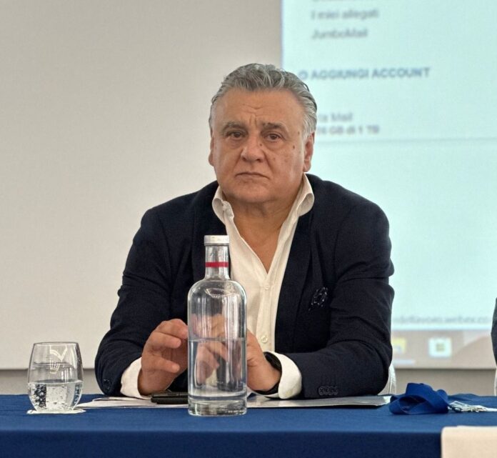 protesta-dell-ugl-per-i-servizi-al-tribunale-di-va protesta Ugl Tribunale