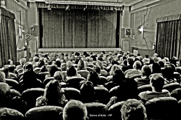 tutto-esaurito-per-in-canto-napoletano-al-teatro-b IN…CANTO NAPOLETANO